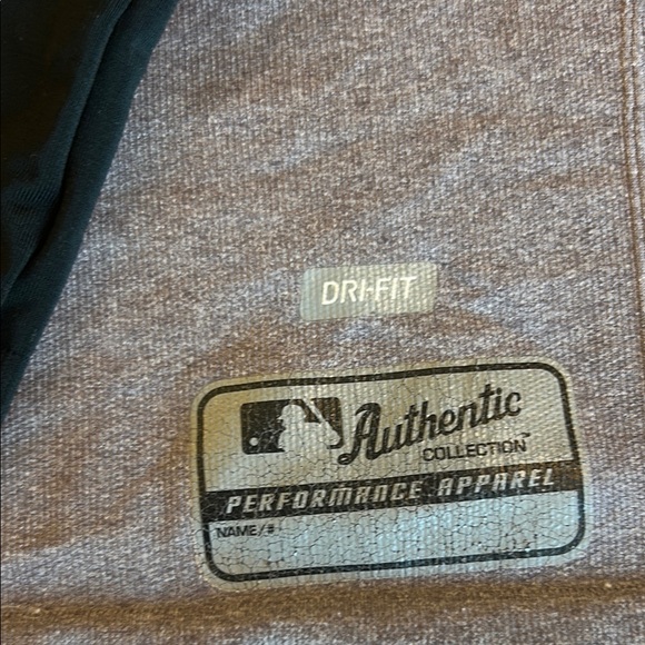 Men’s Nike Black and Gray Long Sleeve Compression Top - Picture 3 of 5